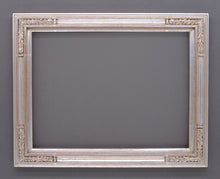 Load image into Gallery viewer, Los Olivos Small Frosted Silver