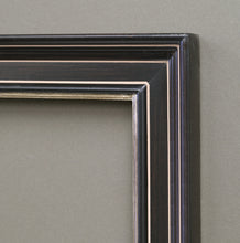Load image into Gallery viewer, Carlsbad Small Rustic Black w/Silver